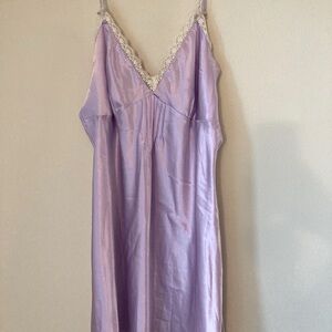 Lavender vintage slip dress with delicate lace detailing on neckline🌸